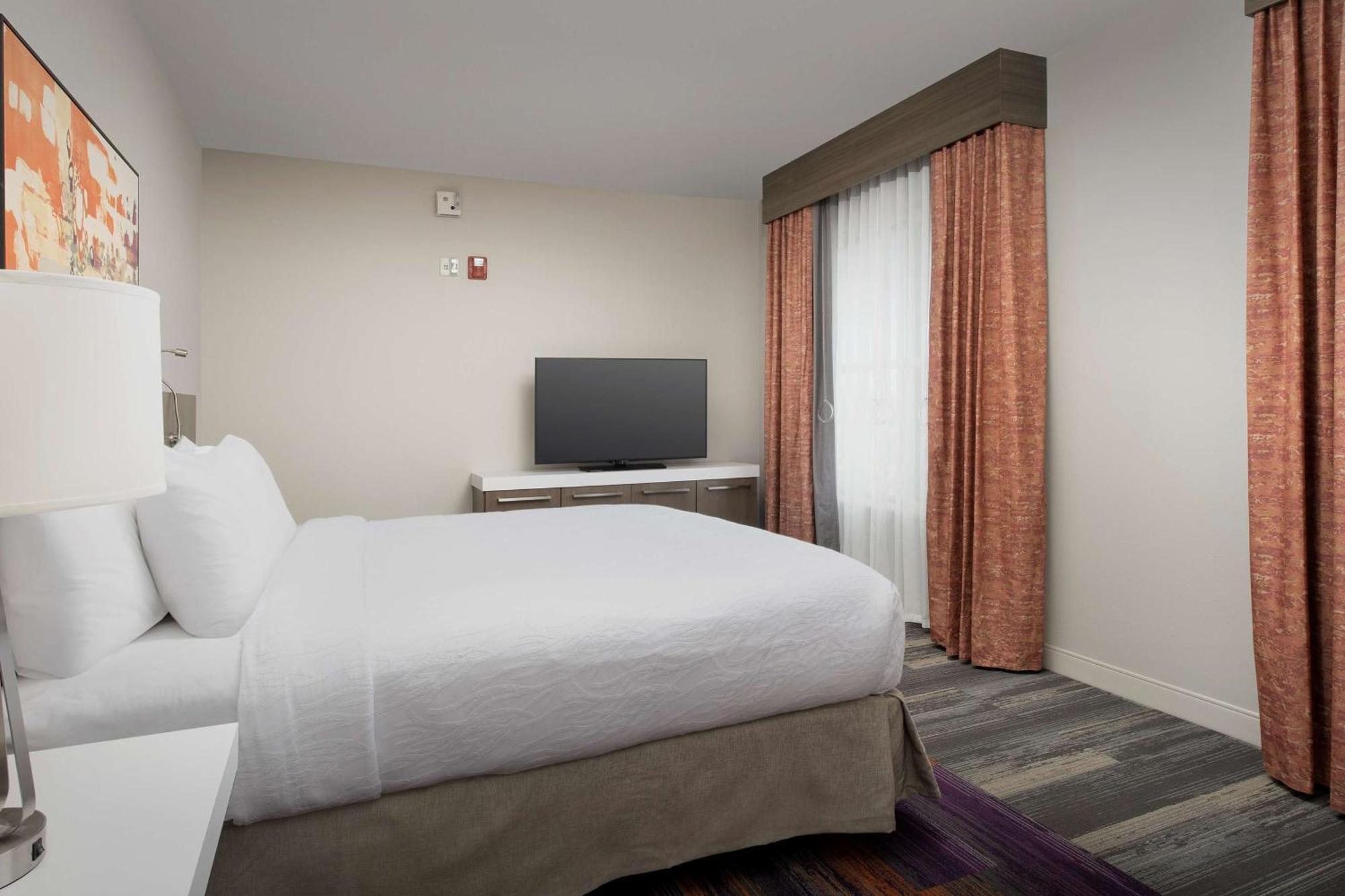 Hilton Garden Inn Columbia Airport, Sc Екстериор снимка